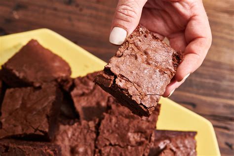 the-best-one-pot-fudgy-brownies-recipe-the-mom-100 image