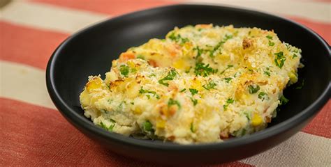 healthier-mac-n-cheese-recipe-cauliflower-sauce image