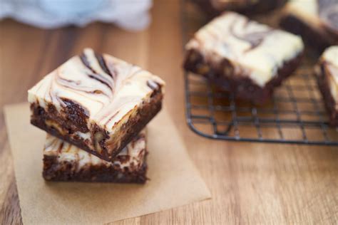 marbled-brownies-authentic-recipe-tasteatlas image