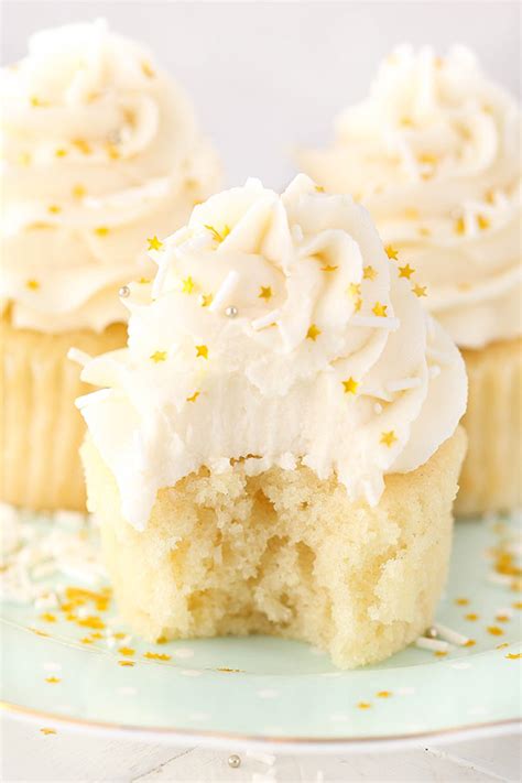 easy-vanilla-cupcake-recipe-moist-fluffy-vanilla image