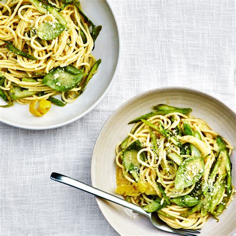 spaghetti-al-limone-with-asparagus image