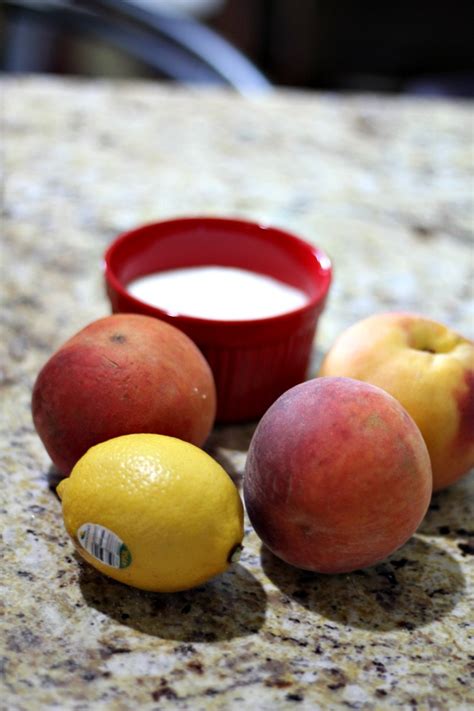 homemade-peach-jam-quick-and-easy-only-3-ingredients image