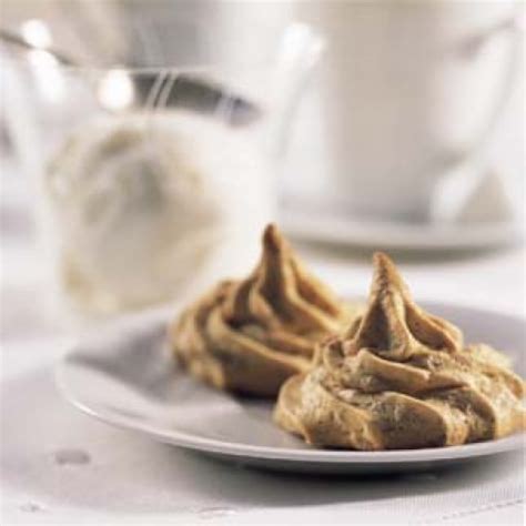 pistachio-and-almond-macaroons-williams-sonoma image