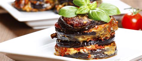 parmigiana-traditional-casserole-from-sicily-tasteatlas image