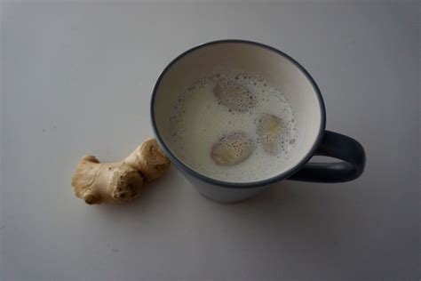 cozy-up-with-this-hot-ginger-milk-on-a-cold-day image