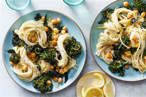 linguine-with-chickpeas-broccoli-and-ricotta-national image
