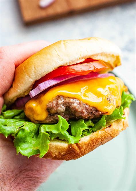 how-to-grill-the-best-burgers-simply image