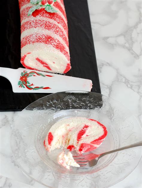 peppermint-roulade-peppermint-stripe-cake-roll image