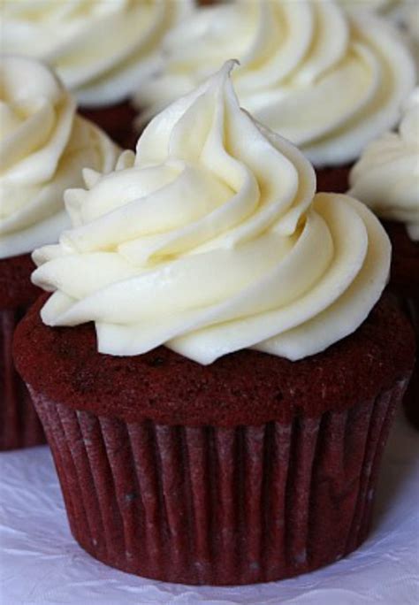 pipeable-cream-cheese-frosting-recipe-girl image