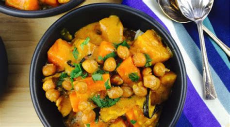 vegan-coconut-pumpkin-curry-with-roasted-chickpeas image