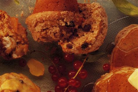 cinnamon-crumb-cake-muffins-canadian-goodness image