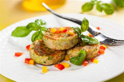 mollie-katzen-inspired-potato-and-broccoli-burgers image