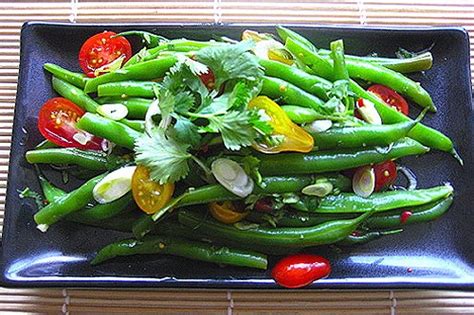 thai-tomato-and-green-bean-salad image