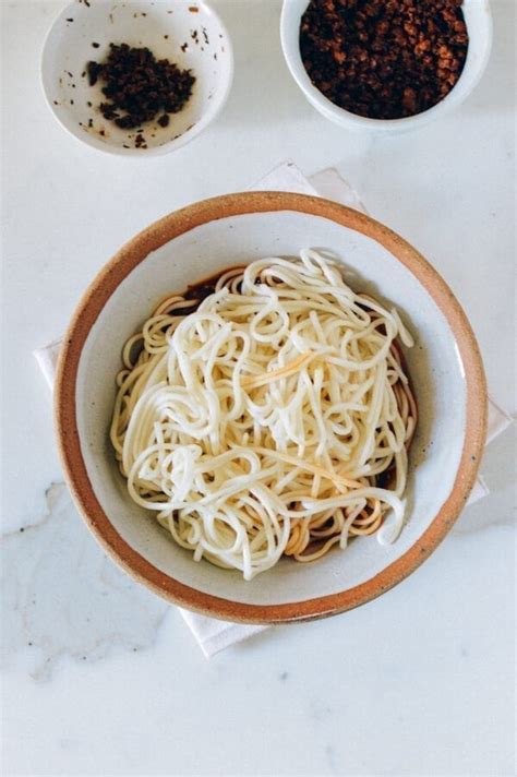 dan-dan-noodles-authentic-sichuan-recipe-the-woks image