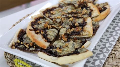deliciously-sweet-caramelized-onion-pizza-for-the-family image