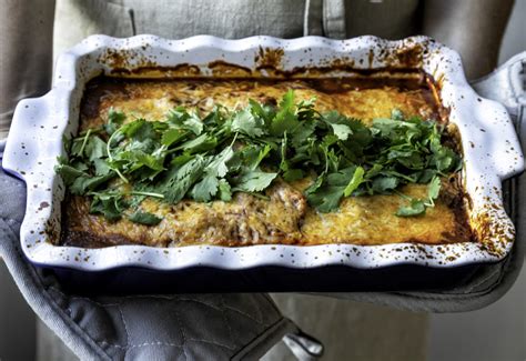 easy-chicken-enchilada-casserole-smart-in-the-kitchen image
