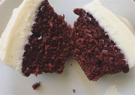 sprinkles-red-velvet-cupcake-eazy-peazy-lemon-squeezee image