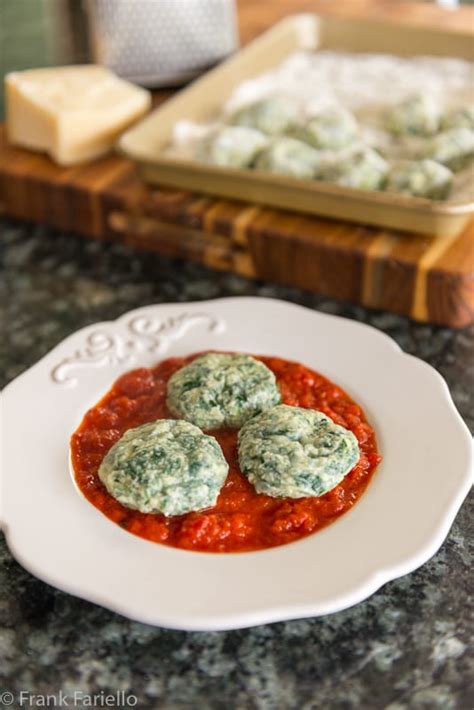 ravioli-nudi-spinach-and-ricotta-dumplings image