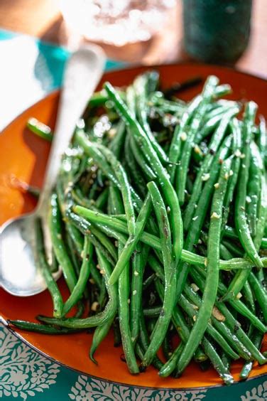 simple-skillet-green-beans-healthy-seasonal image