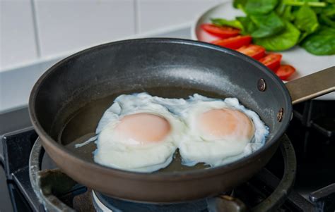 basted-eggs-how-to-baste-eggs-in-6-steps-2023 image