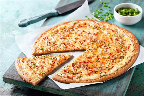 homemade-crunchy-rice-crust-pizza-carolina-rice image
