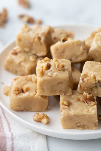 maple-walnut-fudge-recipes-for-holidays image