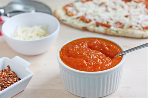 fresh-tomato-pizza-sauce-recipe-food-fanatic image