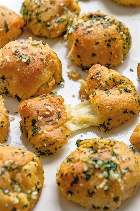 cheesy-garlic-knots-real-food-by-dad image