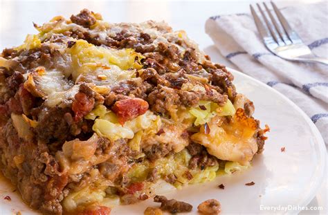 hearty-low-carb-cabbage-lasagna-recipe-everyday image