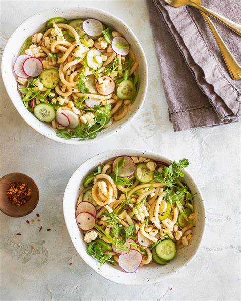 chilled-udon-noodles-with-sesame-garlic-dressing-le image