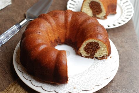 mocha-walnut-marbled-bundt-cake-yummy-o-yummy image