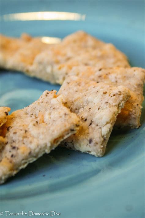gluten-free-dairy-free-cheese-crackers-tessa-the image