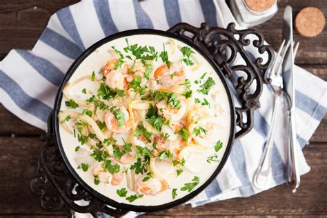 shrimp-chowder-easy-comfort-food-secondbottle image