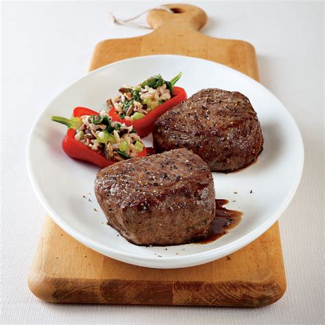 petite-steaks-with-wild-rice-baby-peppers-beef image