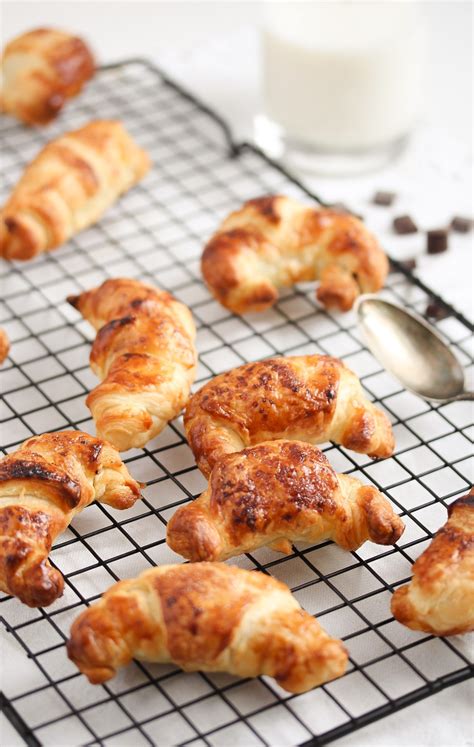 chocolate-puff-pastry-only-3-ingredients image