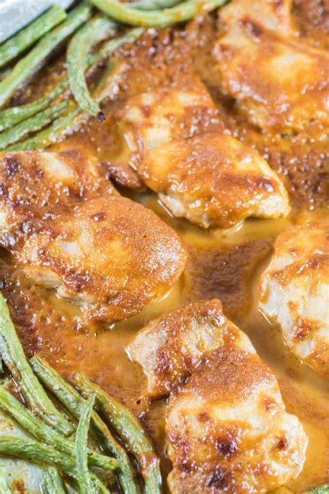 easy-chicken-thighs-in-peanut-sauce-with-green-beans image