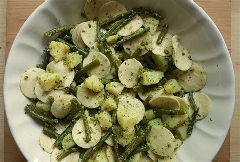 pesto-pasta-liguria-with-potatoes-and-green-beans image