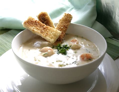 shrimp-and-scallop-chowder-recipes-lee-kum-kee image
