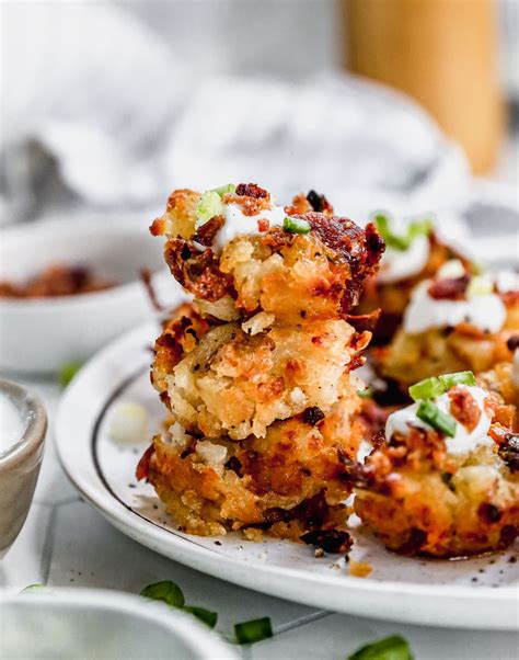 tater-tots-with-bacon-baked-not-fried-wellplatedcom image