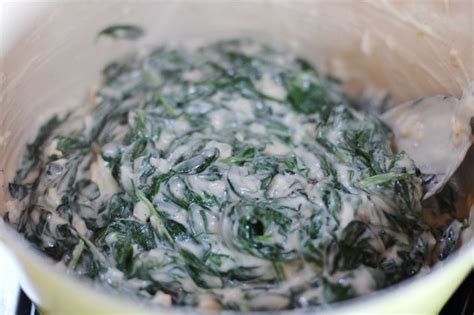 best-creamed-spinach-recipe-how-to-make-creamed-spinach image