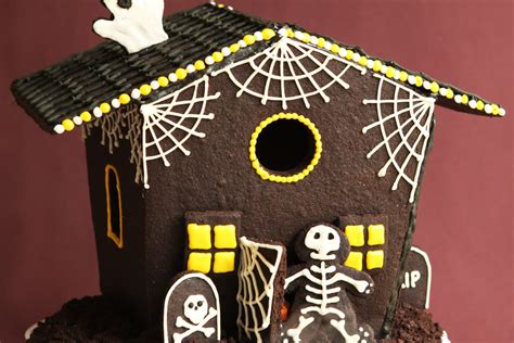 how-to-make-a-haunted-cookie-house-for-halloween-kitchn image