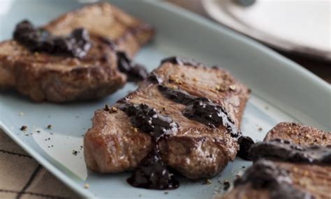 balsamic-blueberry-steak-sauce-recipe-easy-kitchen image