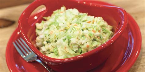 make-kfcs-famous-coleslaw-at-home-with-this-top image