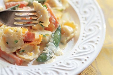 super-fast-tortellini-with-vegetables-canadian image