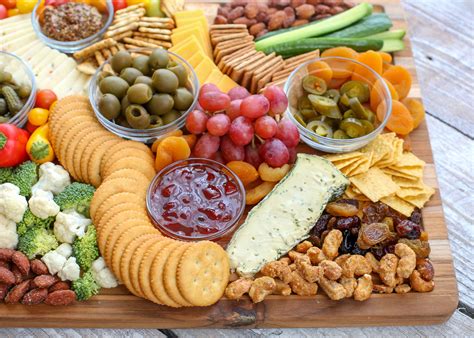 how-to-make-a-simple-cheese-board-barefeet-in-the image