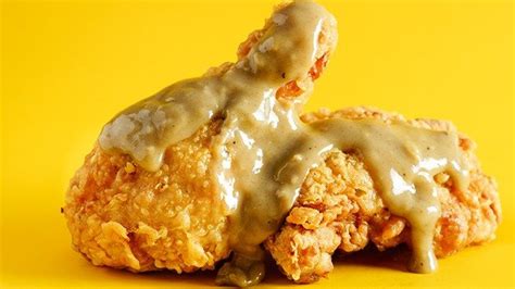 golden-fried-chicken-recipe-yummyph image