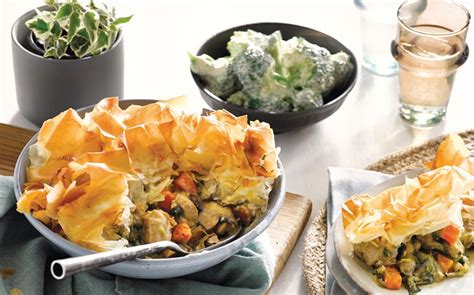 chicken-pot-pie-with-creamy-broccoli-healthy-food-guide image
