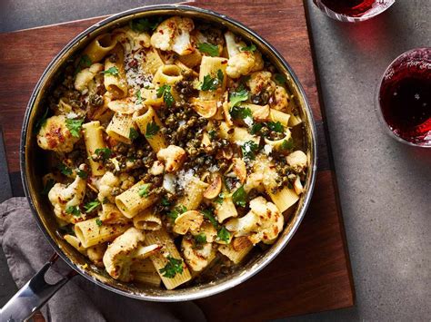 pasta-with-roasted-cauliflower-and-crispy-capers image