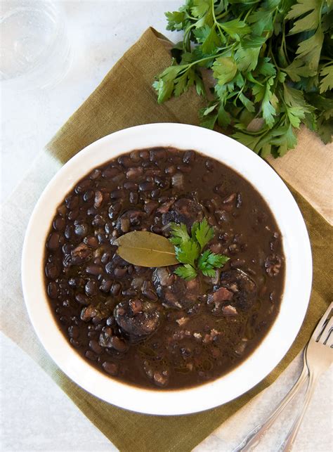 slow-cooker-black-beans-brazilian-style image