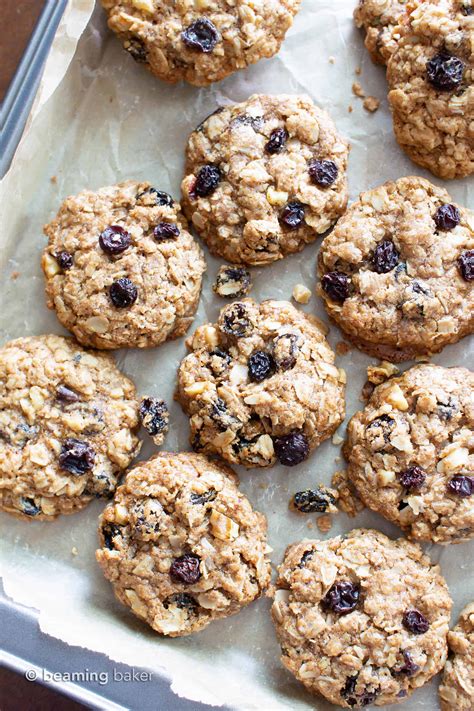 amazing-chewy-vegan-oatmeal-raisin-cookies-gluten image